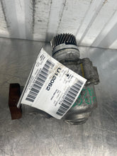 Load image into Gallery viewer, TRANSFER CASE Honda CR-V 2012 12 2013 13 2014 14 - NW689665
