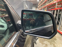 Load image into Gallery viewer, SIDE VIEW DOOR MIRROR GMC Acadia 2017 17 2018 18 2019 19 Right - NW689505
