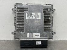 Load image into Gallery viewer, ECU ECM Computer Kia Stinger 2021 - NW690222
