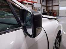 Load image into Gallery viewer, Side View Door Mirror Subaru Legacy 2021 - NW691060
