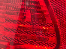 Load image into Gallery viewer, OUTER TAIL LIGHT LAMP 323i 323ic 325ci 325i 330ci 330i M3 00-03 Right - NW690585
