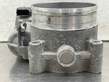 Load image into Gallery viewer, Throttle Body  FORD E350 VAN 2019 - NW690983
