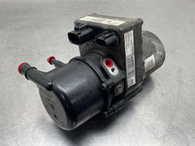 Load image into Gallery viewer, Power Steering Pump Dodge Durango 2013 - NW690979
