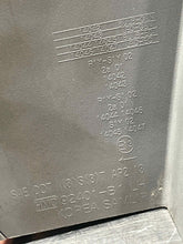 Load image into Gallery viewer, Tail Lamp Light Hyundai Genesis 2015 - NW691373
