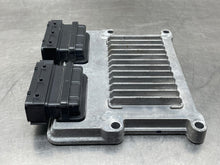 Load image into Gallery viewer, ECU ECM Computer Hyundai Genesis 2015 - NW691418
