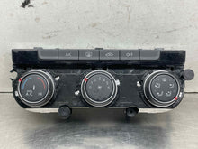 Load image into Gallery viewer, Temperature Controls Volkswagen Jetta 2019 - NW691795
