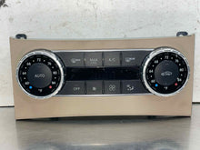 Load image into Gallery viewer, FRONT TEMPERATURE CONTROLS C250 C300 C350 C63 GLK350 13 14 15 - NW692831
