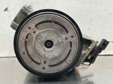 Load image into Gallery viewer, AC Compressor Lincoln MKC 2017 - NW693735
