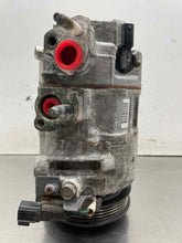 Load image into Gallery viewer, AC Compressor Lincoln MKC 2017 - NW693735
