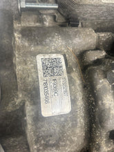 Load image into Gallery viewer, Transmission Lincoln MKC 2017 - NW693833
