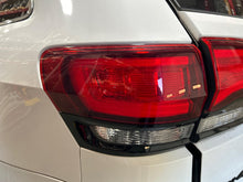 Load image into Gallery viewer, OUTER TAIL LIGHT LAMP Grand Cherokee 14 15 16 17 18 19 20 Left - NW694329
