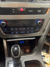 Load image into Gallery viewer, TEMPERATURE CONTROLS Sonata Sonata Hybrid 2015 15 2016 16 - NW694179
