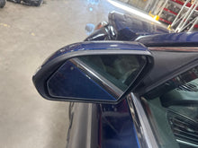 Load image into Gallery viewer, Side View Door Mirror Hyundai Sonata 2015 - NW693937
