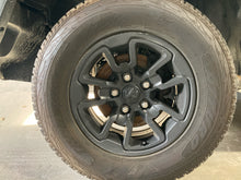 Load image into Gallery viewer, WHEEL RIM 1500 Pickup 17 18 17x8 ALUM 17x8, 5 lug, 5-1/2" - NW694617
