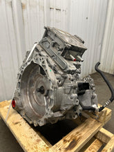 Load image into Gallery viewer, Transmission  MAVERICK PICKUP 2022 - NW695498
