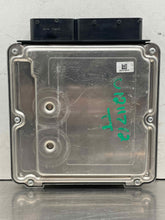 Load image into Gallery viewer, ECU ECM Computer Audi TT 2012 - NW695389

