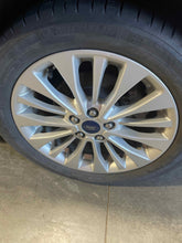 Load image into Gallery viewer, WHEEL RIM Buick C-MAX 17 18 17x7 ALLOY 17x7, 5 lug, 4-1/4" - NW696100
