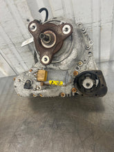 Load image into Gallery viewer, TRANSFER CASE BMW 530xi 528xi 328xi 332xi 2006 06 2007 07 2008 08 09 2010 10 - NW696916
