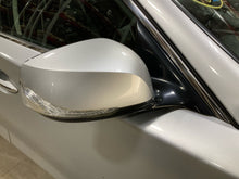 Load image into Gallery viewer, SIDE VIEW DOOR MIRROR Infiniti Q50 2014 14 2015 15 Right - NW696648
