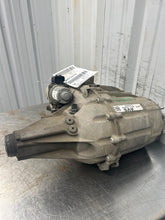 Load image into Gallery viewer, Transfer Case GMC Yukon 2018 - NW696413
