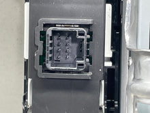 Load image into Gallery viewer, INFO-GPS SCREEN Lexus ES300H ES350 2013 13 2014 14 - NW697207
