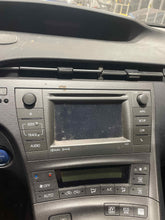 Load image into Gallery viewer, Radio Toyota Prius 2012 - NW698285
