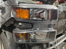 Load image into Gallery viewer, Headlight Lamp Assembly  SILVERADO 1500 PICKUP 2019 - NW700359
