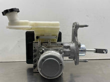 Load image into Gallery viewer, ABS Pump  SILVERADO 1500 PICKUP 2019 - NW700252
