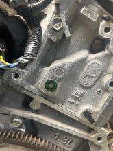 Load image into Gallery viewer, Engine Motor  SILVERADO 1500 PICKUP 2019 - NW700409
