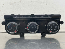 Load image into Gallery viewer, Temperature Controls Volkswagen Golf 2015 - NW698156
