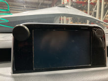 Load image into Gallery viewer, Info-Gps Screen Kia Stinger 2018 - NW698565
