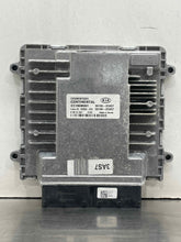 Load image into Gallery viewer, ECU ECM Computer Kia Stinger 2018 - NW699606
