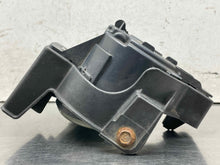 Load image into Gallery viewer, Fog Light Sentra Maxima Rogue 2007 07 2008 08 2009 09 10 11 12 13 Right - NW699715

