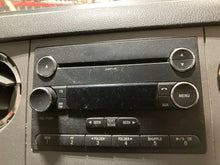 Load image into Gallery viewer, Radio  FORD F350SD PICKUP 2016 - NW699826
