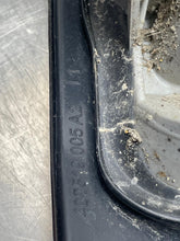 Load image into Gallery viewer, [INVENTORYCAR_YEAR_MAKE_MODEL] TAIL LIGHT LAMP ASSEMBLY Left - NW701015
