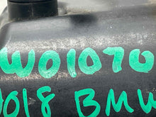 Load image into Gallery viewer, [INVENTORYCAR_YEAR_MAKE_MODEL] FOG LAMP LIGHT Right - NW702079
