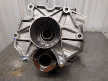 Load image into Gallery viewer, Transfer Case  CT6 2018 - NW702772
