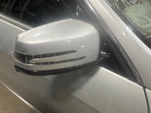 Load image into Gallery viewer, SIDE VIEW DOOR MIRROR E250D E300 E350 E400 E550 E63 11-14 Right - NW702556
