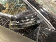 Load image into Gallery viewer, SIDE VIEW DOOR MIRROR E300 E350 E400 E550 E63 10 11 12 13 Right - NW701447
