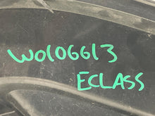 Load image into Gallery viewer, OUTER TAIL LIGHT LAMP E300 E350 E400 E550 E63 10 11 12 13 Right - NW701455
