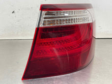 Load image into Gallery viewer, OUTER TAIL LIGHT LAMP Lexus LS460 2007 07 2008 08 2009 09 Right - NW702824
