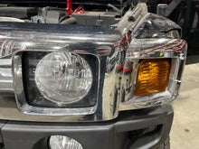 Load image into Gallery viewer, HEADLIGHT LAMP ASSEMBLY Hummer H3 06 07 08 09 10 Left - NW702107
