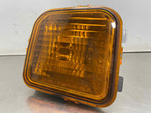 Load image into Gallery viewer, Park Lamp Light Hummer H3 2010 - NW702813
