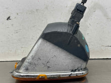 Load image into Gallery viewer, Park Lamp Light Hummer H3 2010 - NW702813
