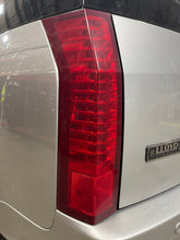 Load image into Gallery viewer, TAIL LIGHT LAMP ASSEMBLY Cadillac SRX 04 05 06 07 08 09 Left - NW703740
