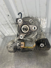 Load image into Gallery viewer, TRANSFER CASE BMW 530xi 528xi 328xi 332xi 2006 06 2007 07 2008 08 09 2010 10 - NW703414
