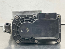 Load image into Gallery viewer, THROTTLE BODY LR4 Range Rover Range Rover Sport 10 11 12 13 - NW704063
