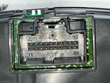 Load image into Gallery viewer, Speedometer Cluster  SAAB 9-5 2011 - NW706176
