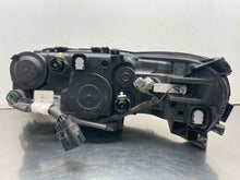 Load image into Gallery viewer, HEADLIGHT LAMP ASSEMBLY Volvo C70 V70 XC70 05 06 07 Right - NW706967
