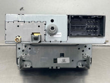 Load image into Gallery viewer, Radio  PROMASTER 2500 VAN 2021 - NW707703
